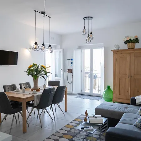 La Corte Di Navarrete Laterza