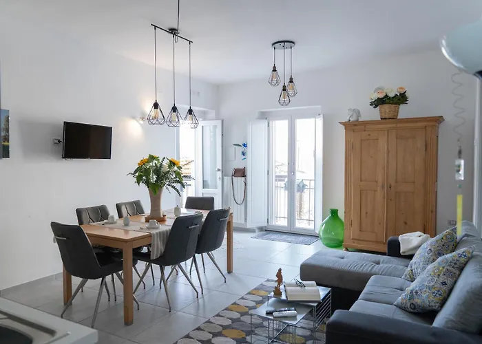 La Corte Di Navarrete Laterza